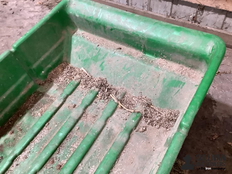 john-deere-7p-poly-cart-image-9