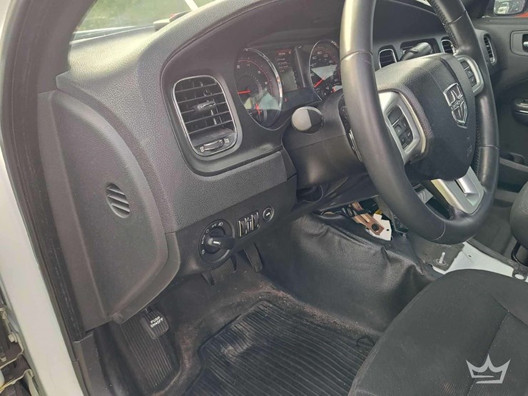 2012-dodge-charger-sedan-image-37