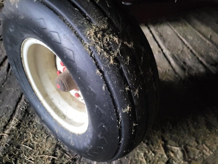 meyer-kicker-wagon-w/unverferth-rge10-running-gear---tag-#1113-image-18