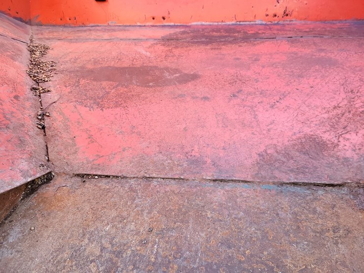 hopper-wagon-w/westendorf-running-gear-image-29