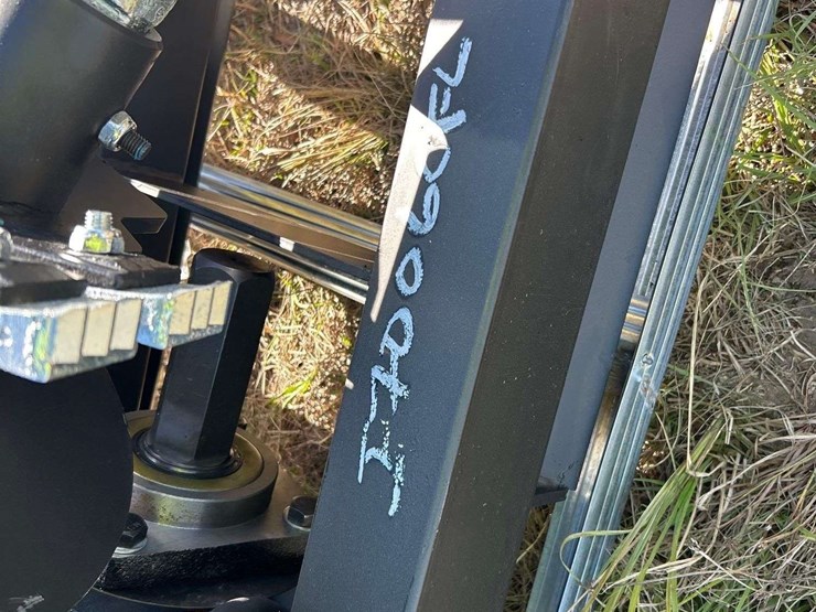 2025-pabreak-auger-bits-and-plate-skid-steer-attachment-image-11