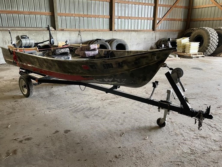 14'-fishing-boat-w/trailer-image-2