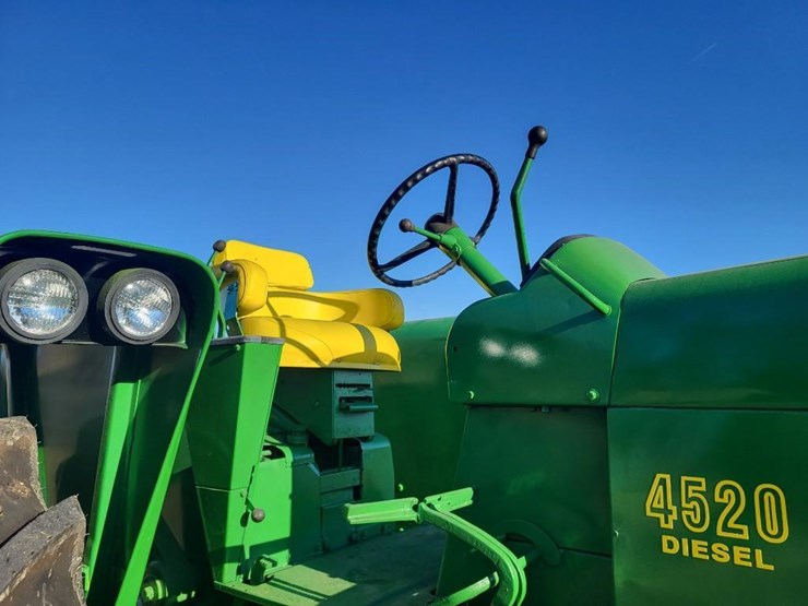 john-deere-4520-image-43