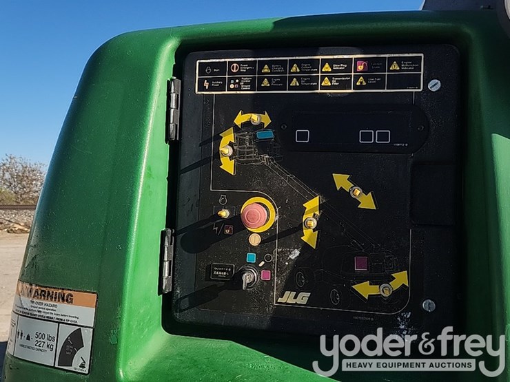 2014-jlg-400s-image-14