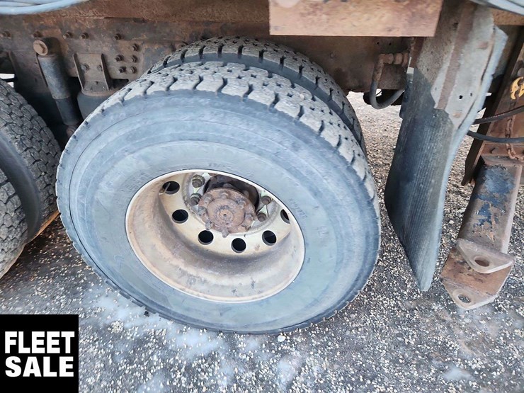 2009-international-workstar-7600-image-12