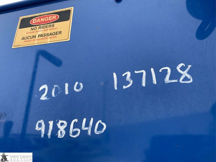 2010-zamboni-445-image-27