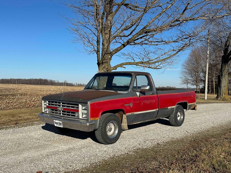 1987-chevrolet-c10-image-1
