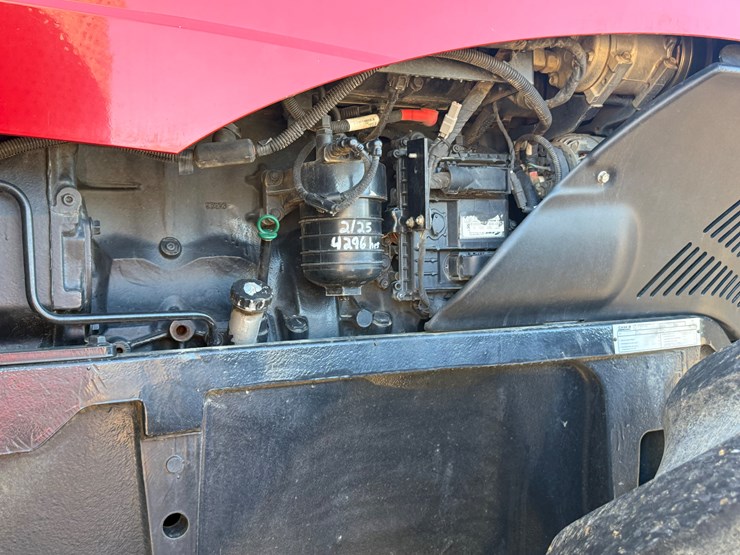 2016-case-ih-magnum-310-image-26