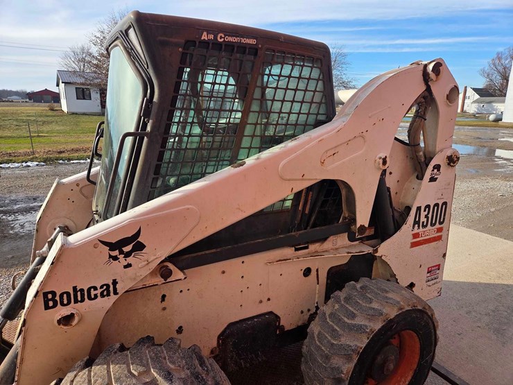 2008-bobcat-a300-image-26