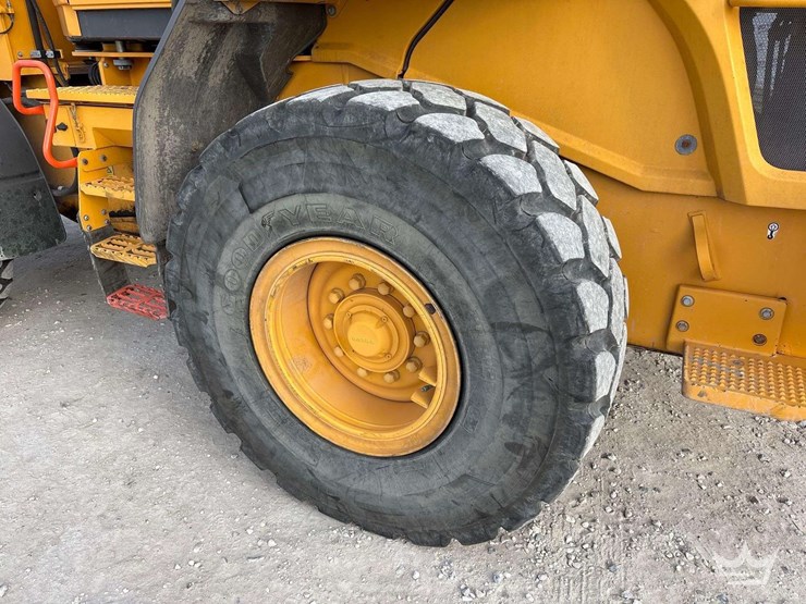 2020-volvo-l60h-image-46