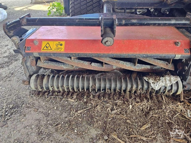 2014-jacobsen-tri-king-commercial-reel-mower-image-21