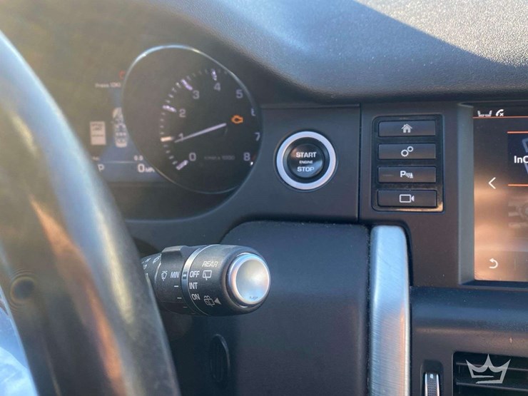 2016-land-rover-discovery-sport-4wd-suv-image-15