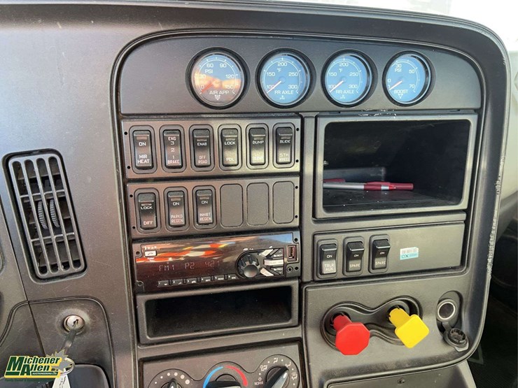 2017-international-prostar-image-17