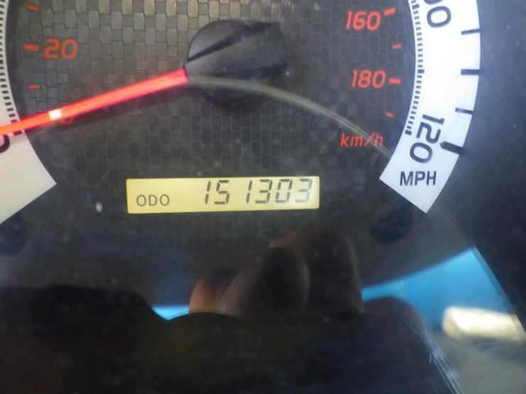 2013-toyota-tacoma-image-12