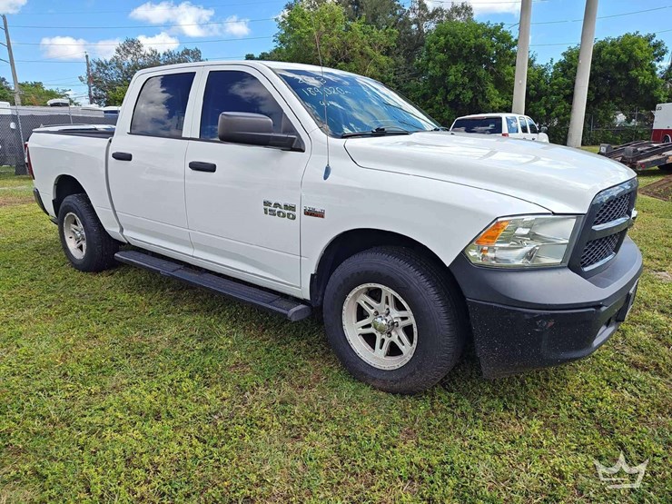 2013-dodge-ram-1500-image-2