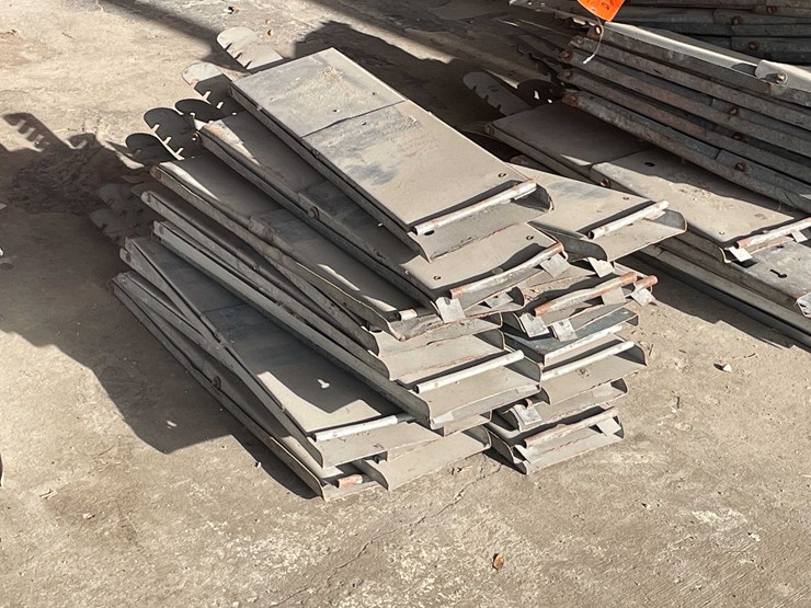 #2798-•-roof-jacks-image-4