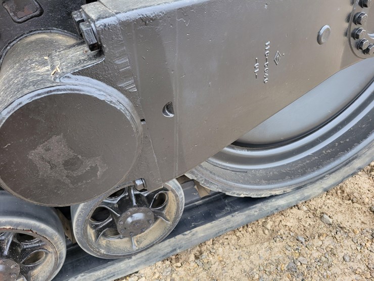 1998-cat-45-track-tractor-image-6