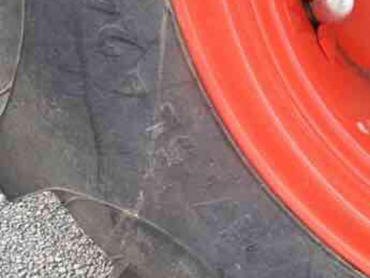 2023-kubota-l4060hstc-image-8