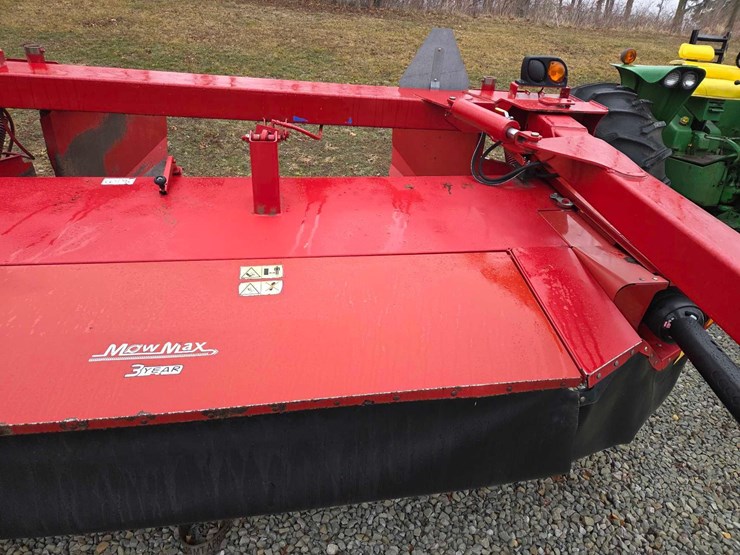 2020-new-holland-210-image-14