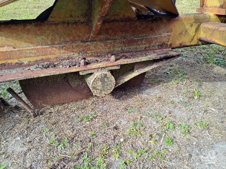 2011-terra-riser-300d-sa-fire-plow-attachment-image-16