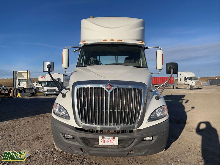 2017-international-prostar-image-9