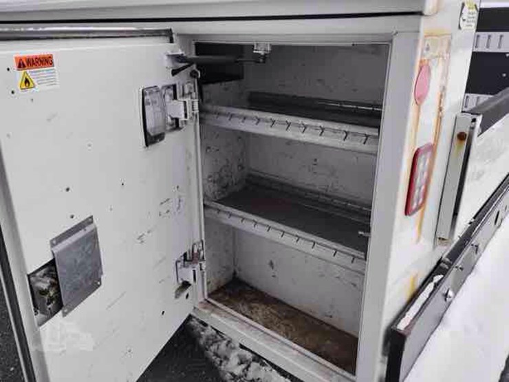 2017-ford-f350-xlt-image-10