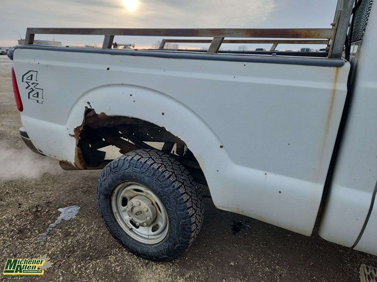 2013-ford-f350-image-39