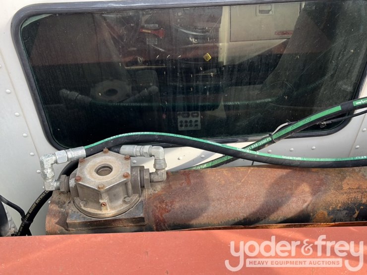 2007-kenworth-t300-image-45