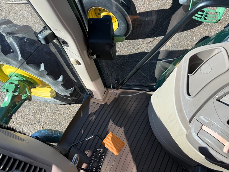 john-deere-6430-premium-image-36