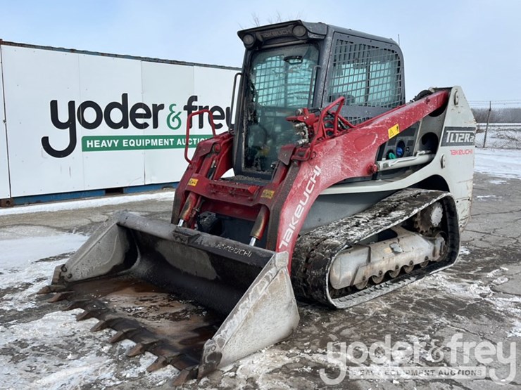 2022-takeuchi-tl12r2-image-15