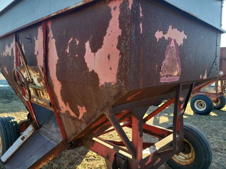 hopper-wagon-w/running-gear-image-22