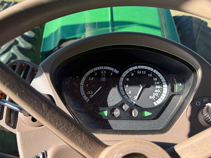 john-deere-6145r-image-34