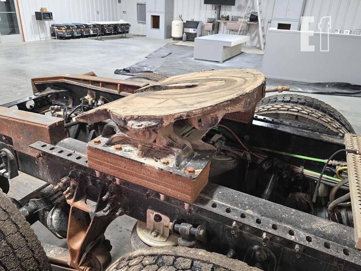 2012-international-prostar-image-11