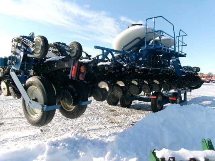 2013-kinze-3600-image-28