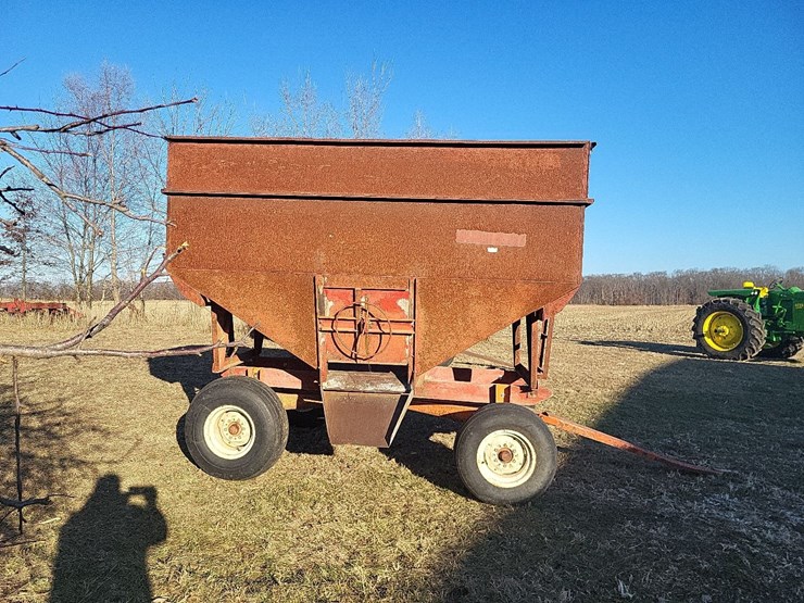 mccurdy-hopper-wagon-w/farmers-pride-running-gear-image-2