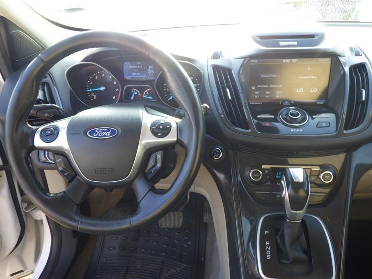 2014-ford-escape-image-9