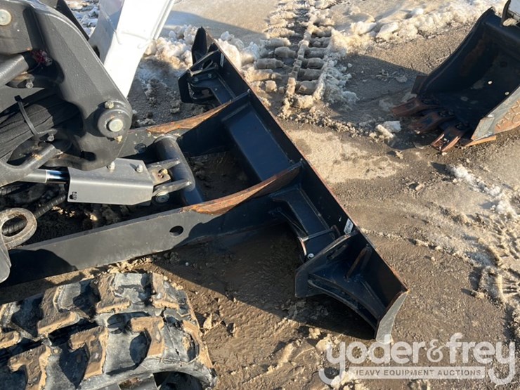 2022-bobcat-e20-image-11