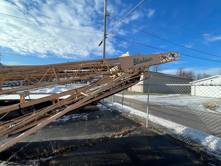 #2252-•-portable-conveyer-lift-image-6