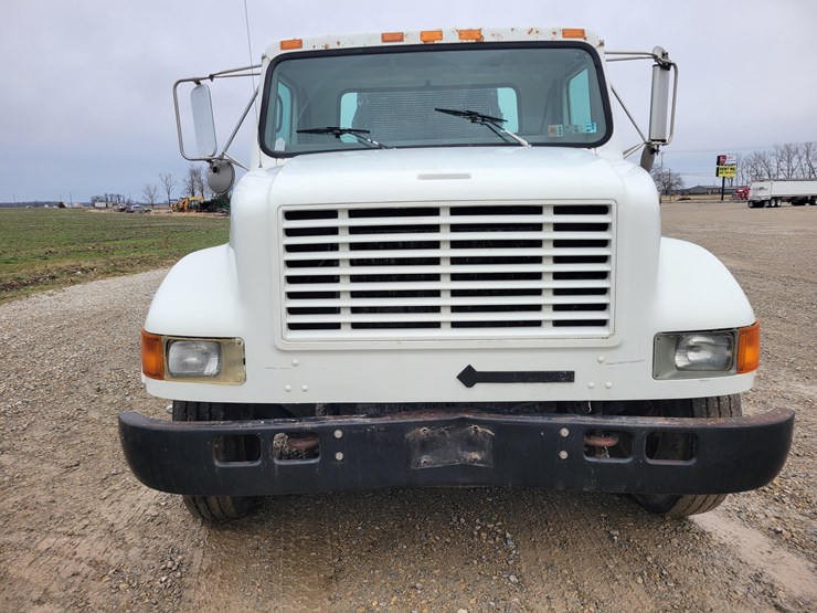 2000-case-ih-4700-image-24