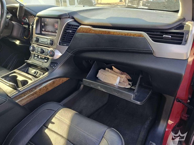 2015-gmc-yukon-denali-image-47