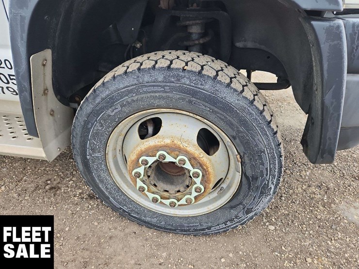 2009-dodge-ram-5500-image-13