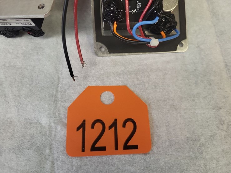 (3)-munters-7-amp-240-volt-ssc-select-speed-controllers---tag-#1212-image-2