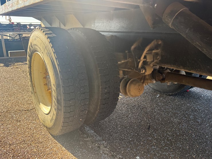 2012-international-durastar-4400-image-22