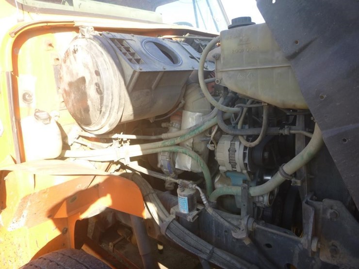 1998-international-4900-image-14