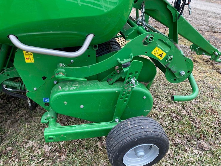 mchale-750-v6-round-baler,-image-14