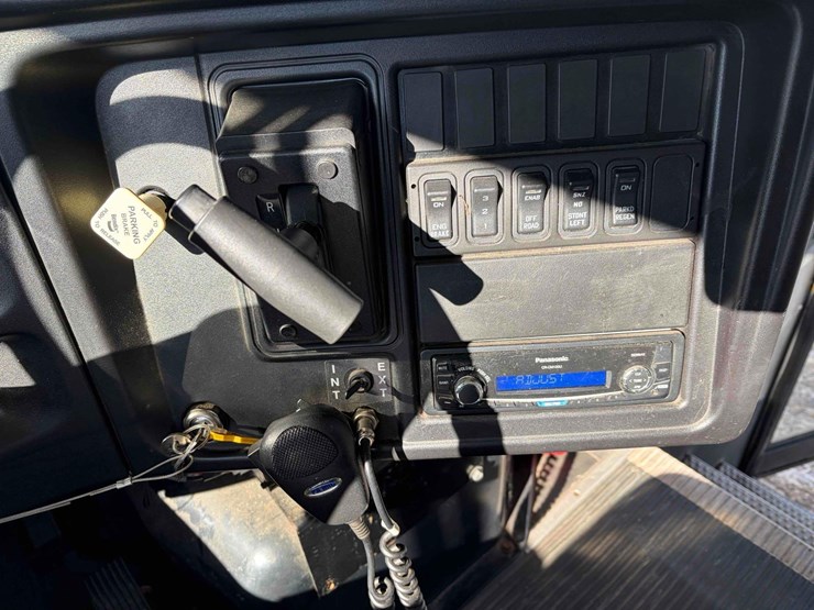 2011-international-school-bus-image-14