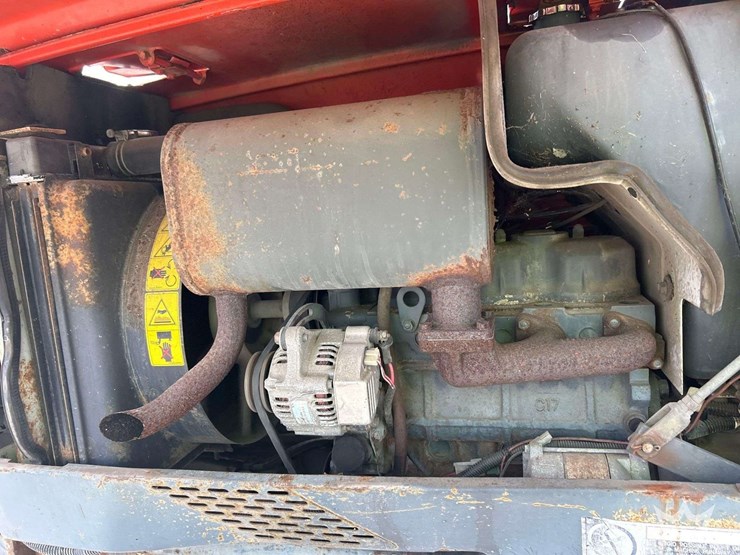 2001-kubota-l3300f-35hp-utility-tractor-with-caroni-tc710-6ft.-rotary-brush-mower-attachment-image-7