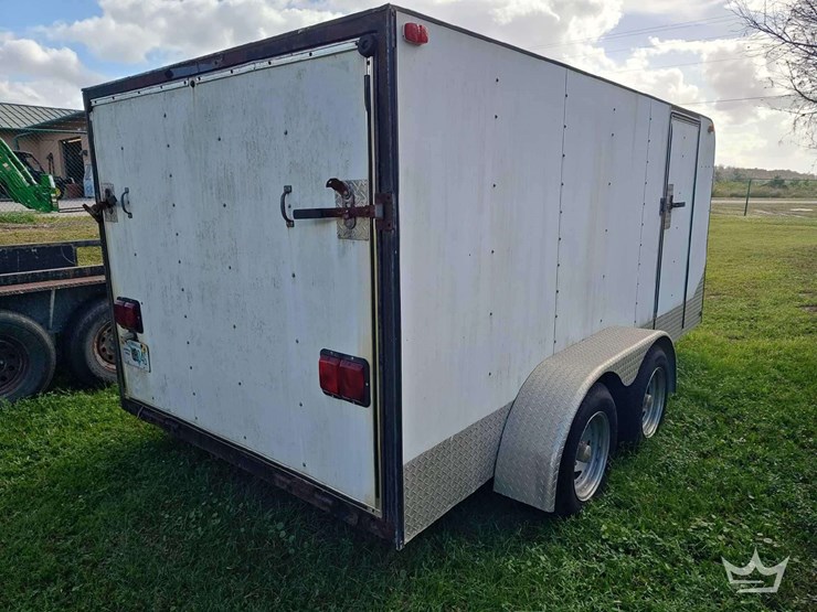 2002-custom-trailer-image-3