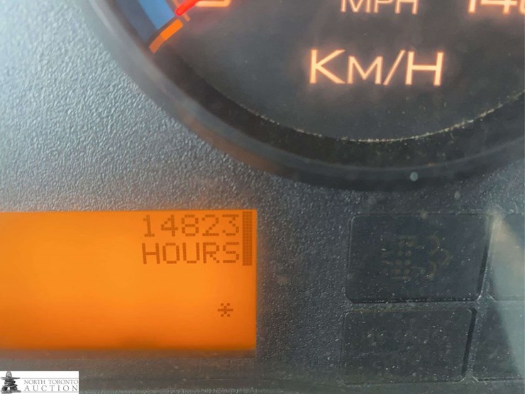 2009-international-durastar-4400-image-25