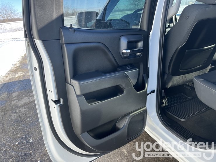 2015-chevrolet-silverado-1500-image-22